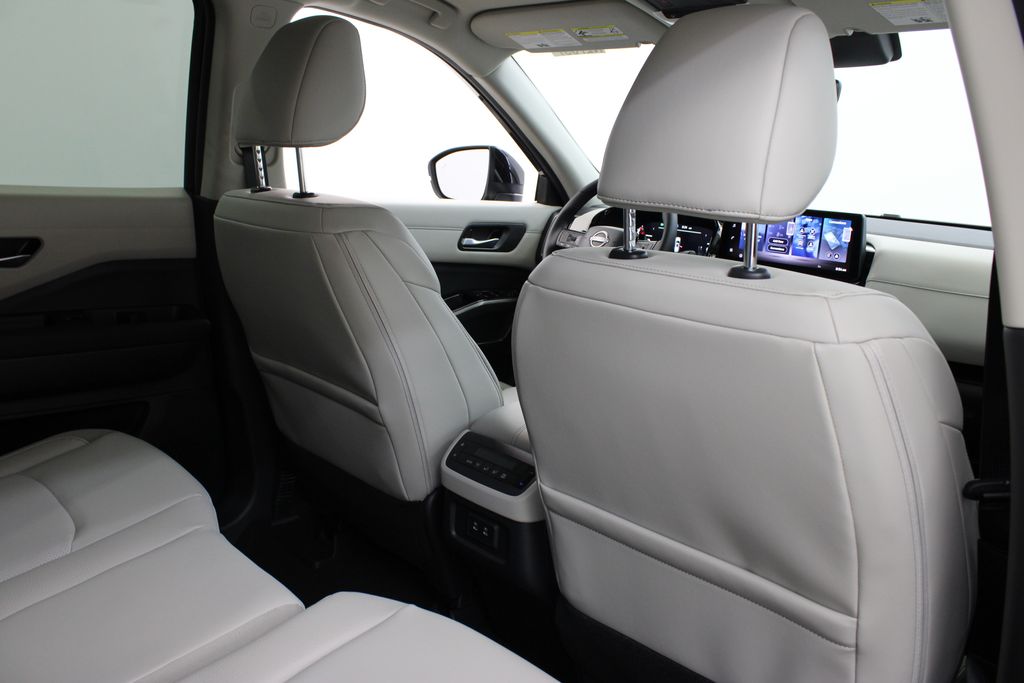 new 2026 Nissan Pathfinder car, priced at $41,610