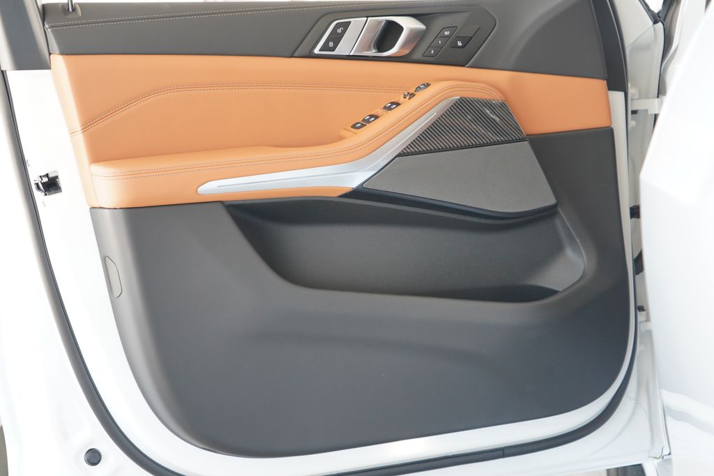 Thumbnail: 2026 BMW X5 - 9