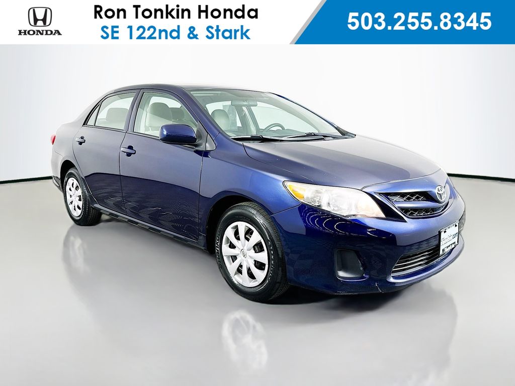 Nautical Blue Metallic 2013 Toyota Corolla L Sedan Front-Wheel Drive 5-Speed Manual