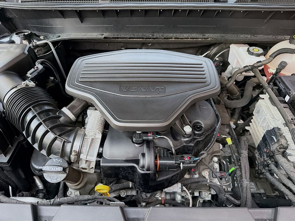 Used 2022 Black GMC Denali image 33