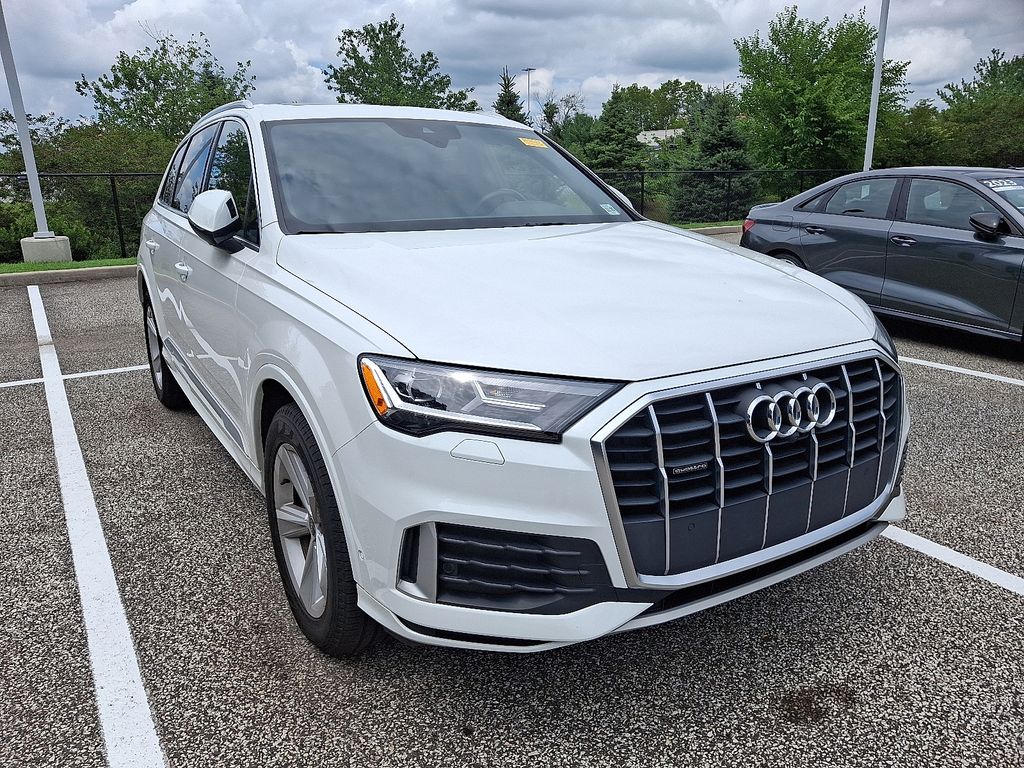 Thumbnail: 2021 Audi Q7 - 3