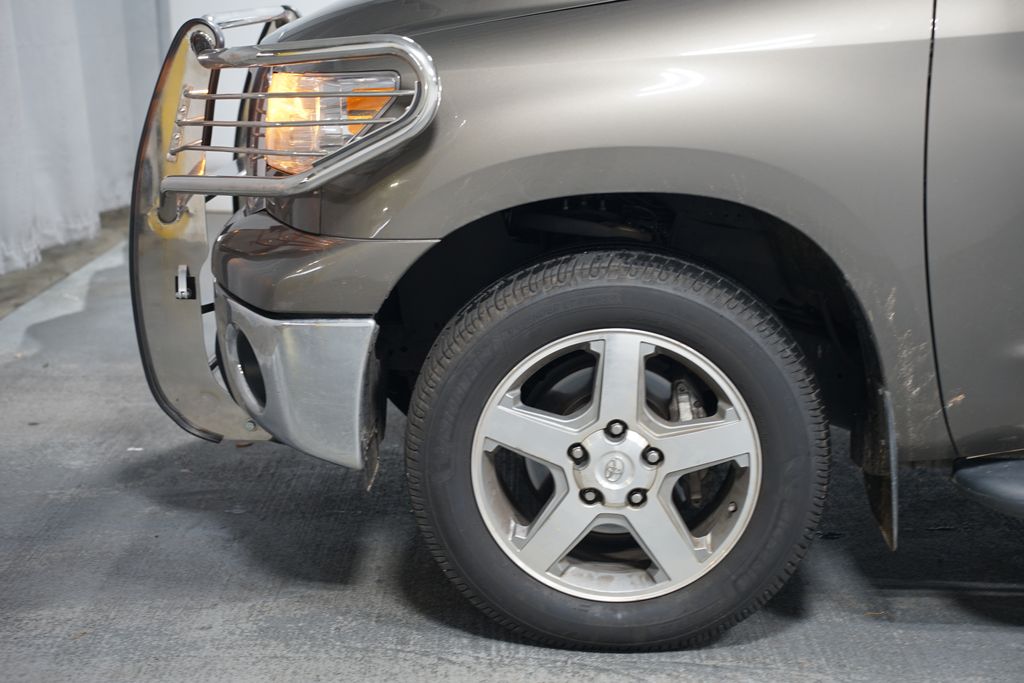2013 Toyota Tundra Grade 5