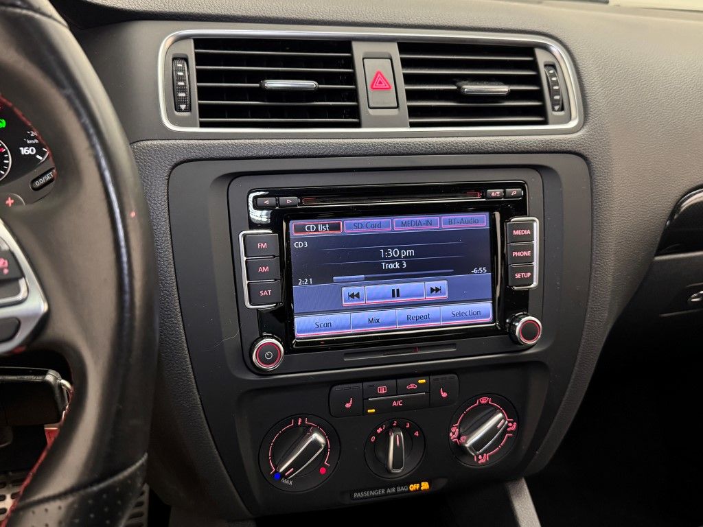 Thumbnail: 2014 Volkswagen Jetta - 31