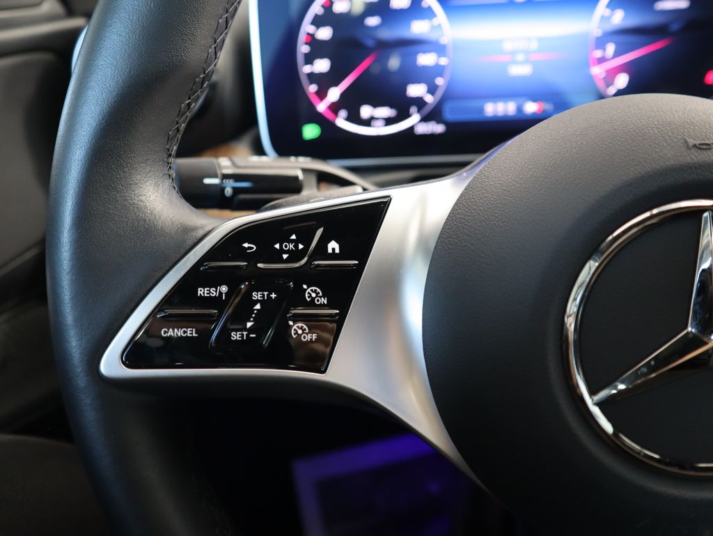 Thumbnail: 2025 Mercedes-Benz C-Class - 11