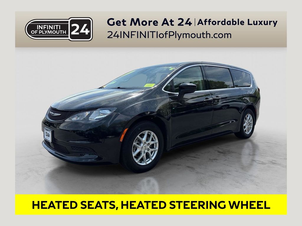 Brilliant Black Crystal Pearlcoat 2023 Chrysler Voyager LX FWD Minivan Front-Wheel Drive 9-Speed Automatic