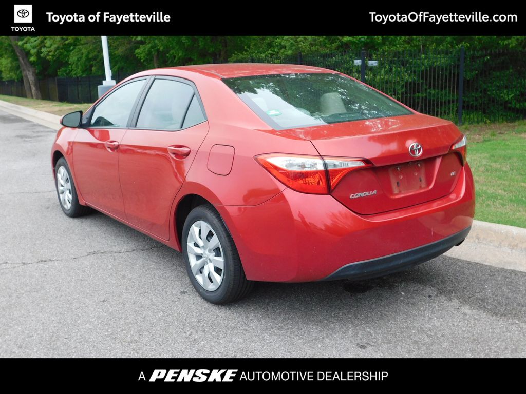 2015 Toyota Corolla LE 9