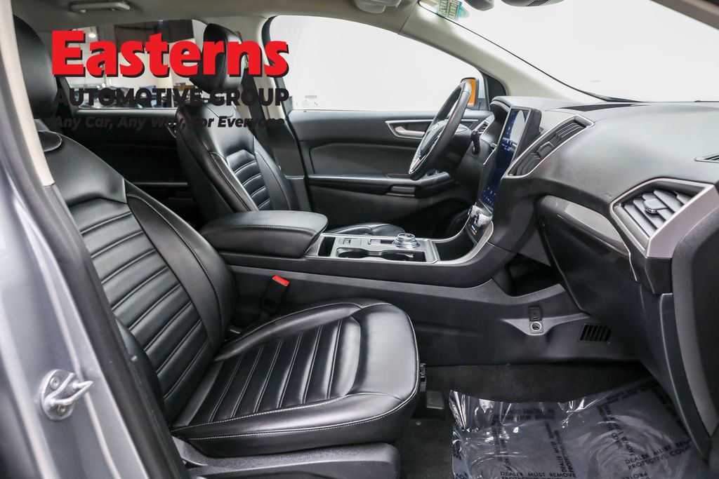 Used 2024 Silver Ford SEL image 23