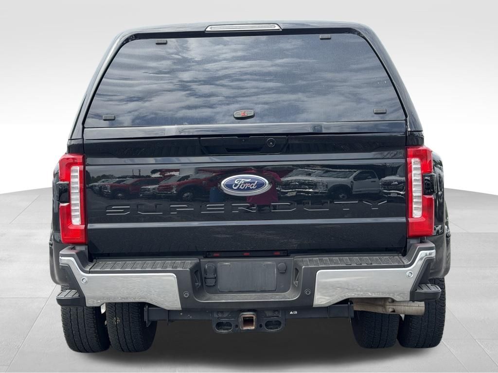 2025 Ford F-350 Super Duty LARIAT