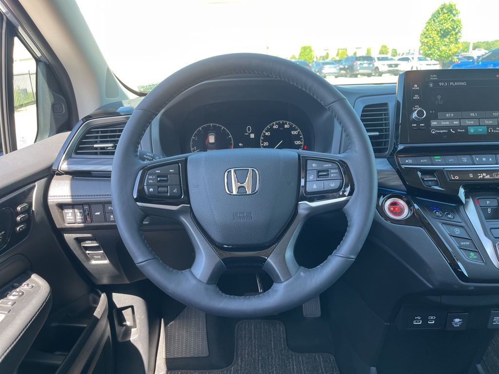 Thumbnail: 2026 Honda Odyssey - 18