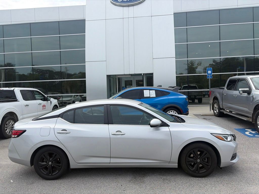 2021 Nissan Sentra SV Xtronic CVT
