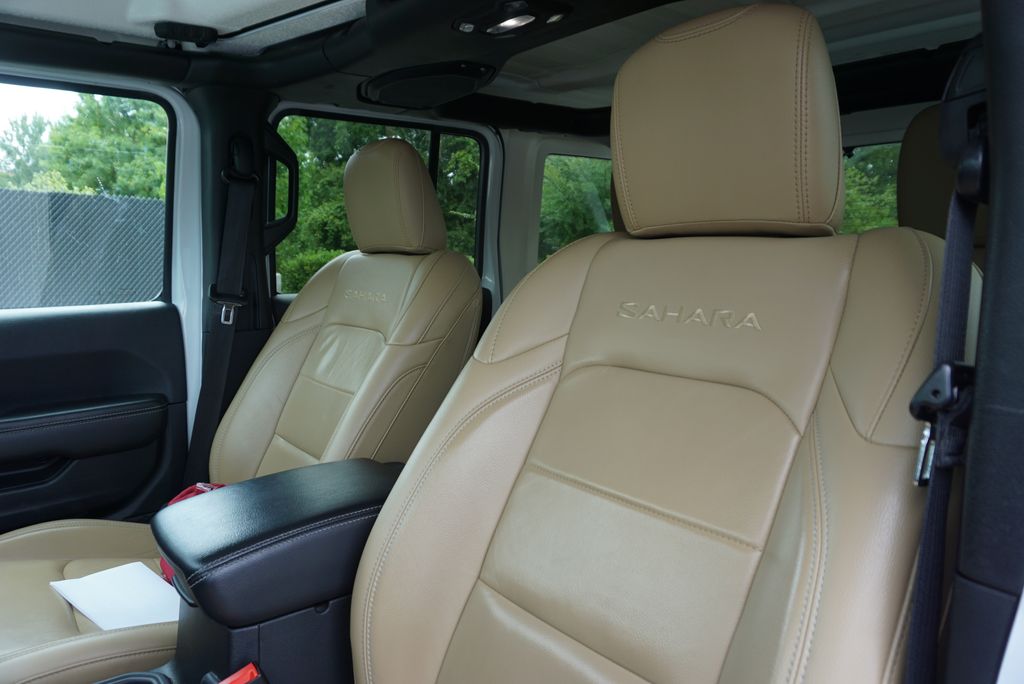 Thumbnail: 2018 Jeep Wrangler - 11