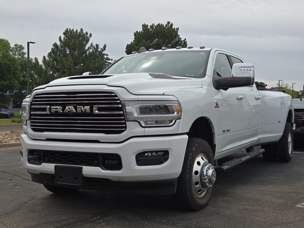 Bright White Clearcoat 2024 RAM 3500 Pickup Truck Four-Wheel Drive 6-Speed Automatic