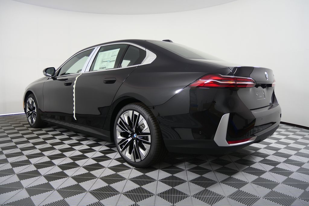 2026 BMW 5 Series 530i 5