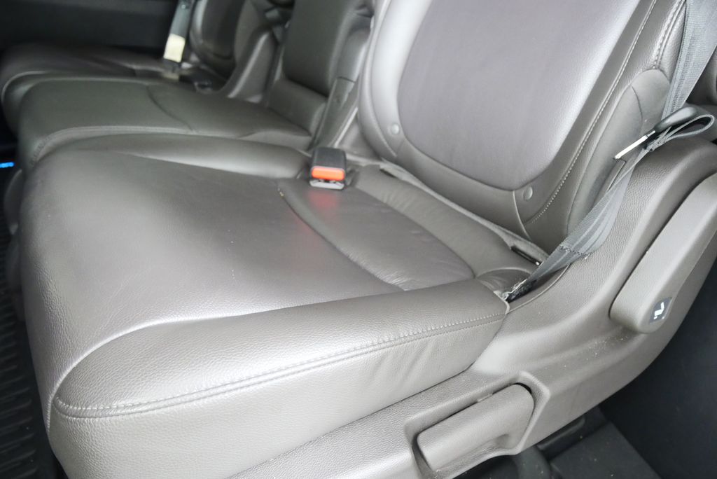 Thumbnail: 2019 Honda Odyssey - 14