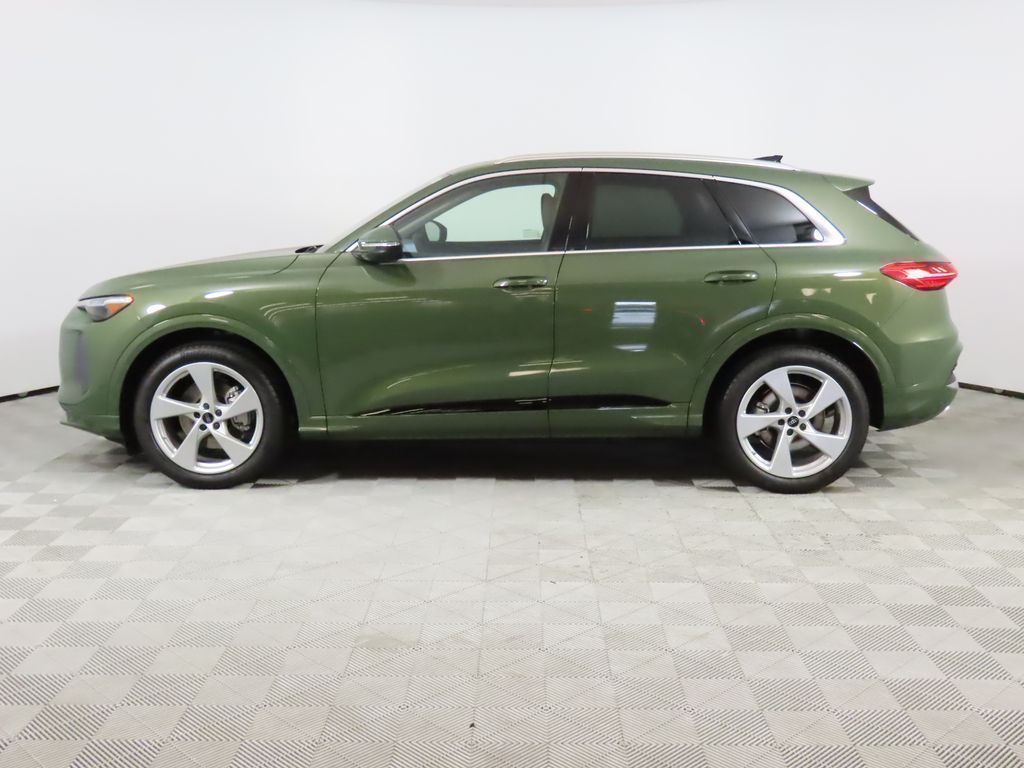 Thumbnail: 2025 Audi Q5 - 2