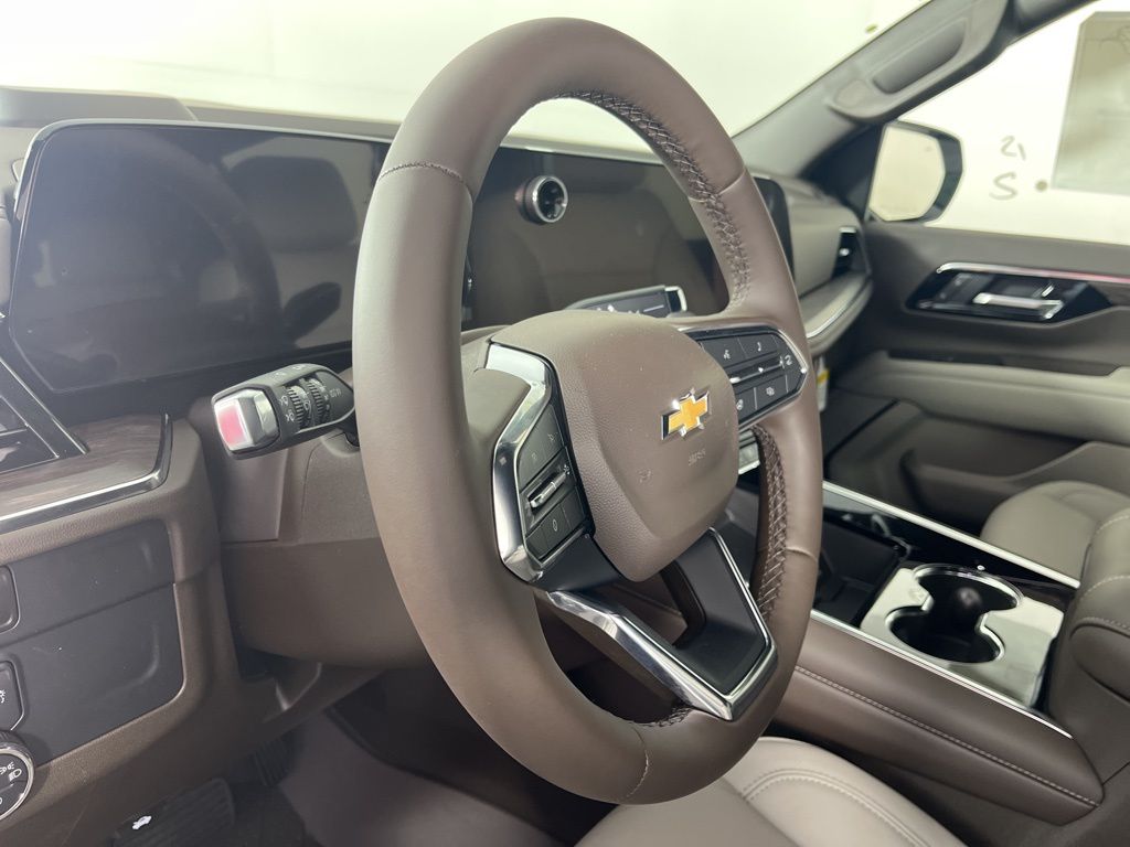 Thumbnail: 2025 Chevrolet Tahoe - 26