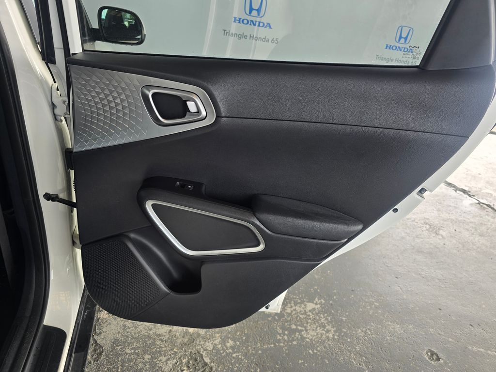 Thumbnail: 2025 Kia Soul - 17