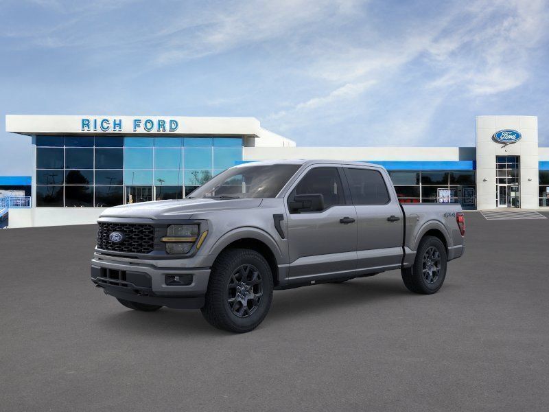 Carbonized Gray Metallic 2026 Ford F-150 Pickup Truck Four-Wheel Drive Automatic