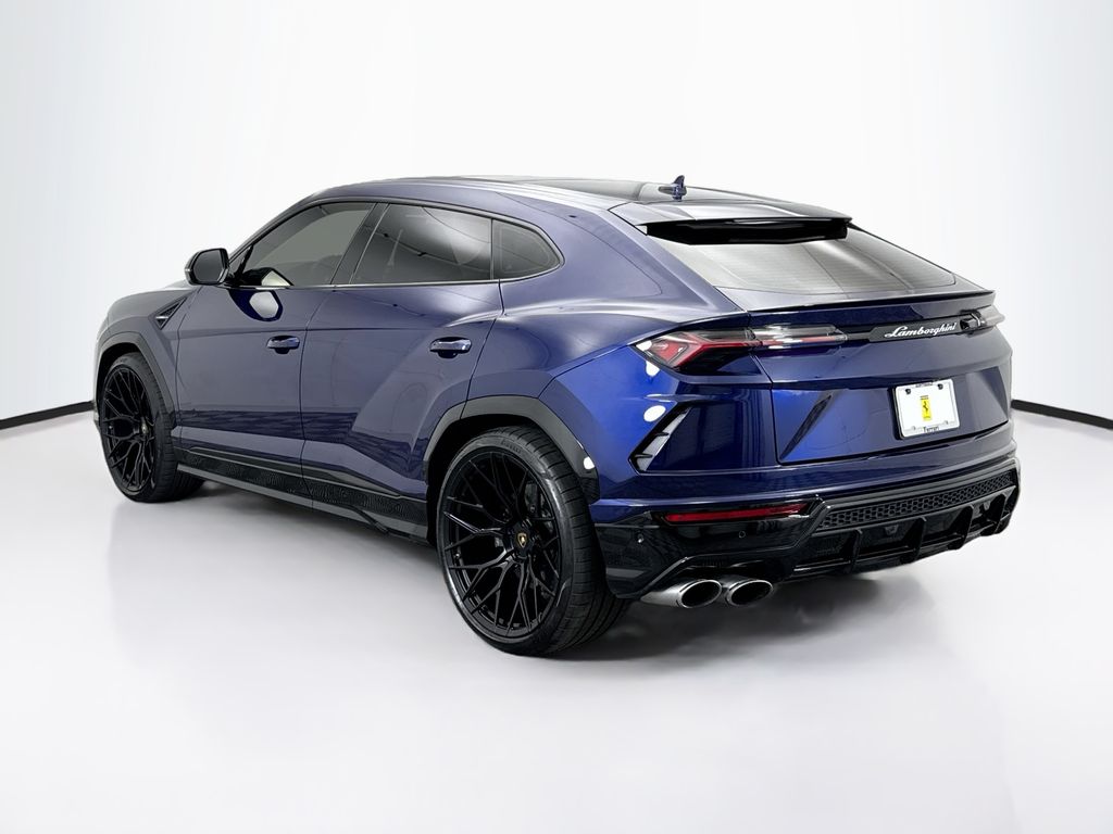 Thumbnail: 2020 Lamborghini Urus - 7