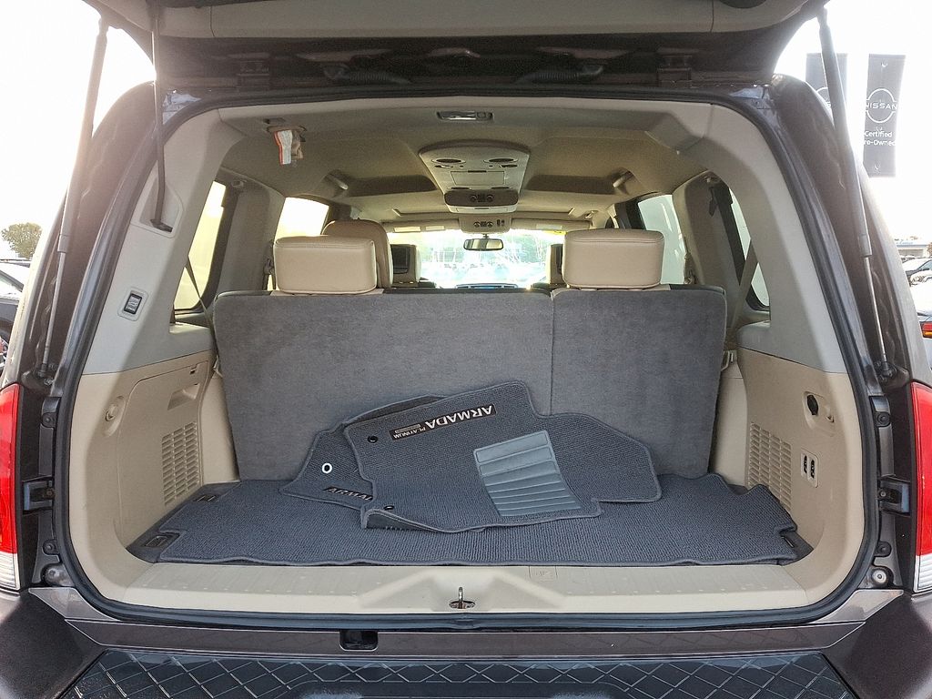 Thumbnail: 2015 Nissan Armada - 32