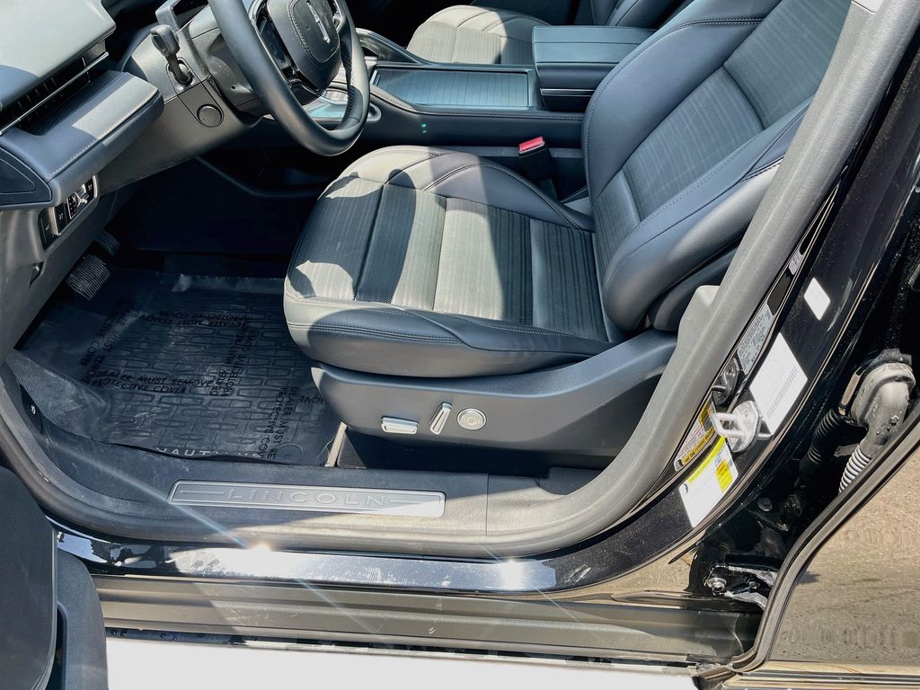 2026 Lincoln Nautilus Reserve Black at Cook Ford