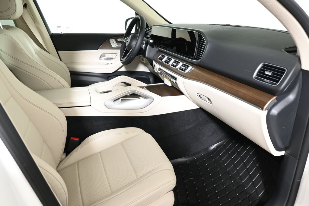 Thumbnail: 2026 Mercedes-Benz GLE - 21