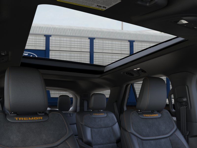 New 2026 White Ford Tremor image 23