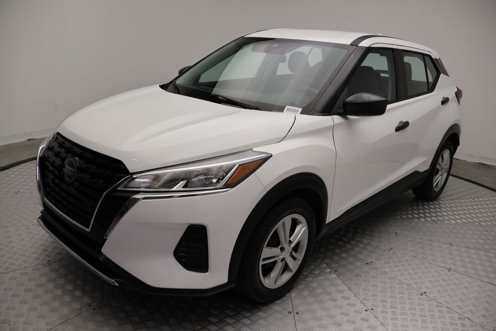 Thumbnail: 2021 Nissan Kicks - 2