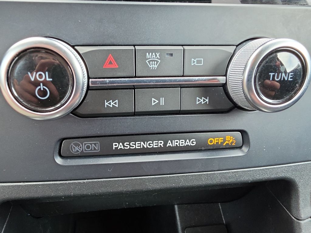 2024 Ford Edge SE White at Auto Express Mitsubishi