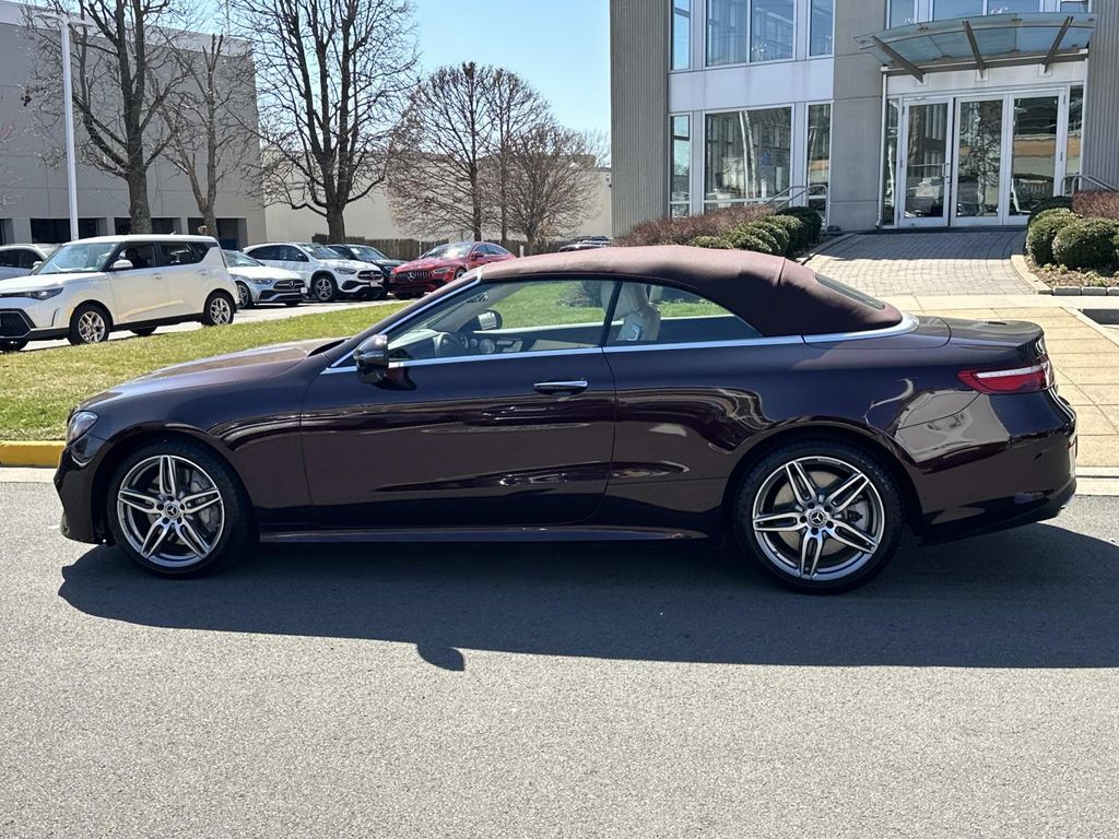 Thumbnail: 2019 Mercedes-Benz E-Class - 14