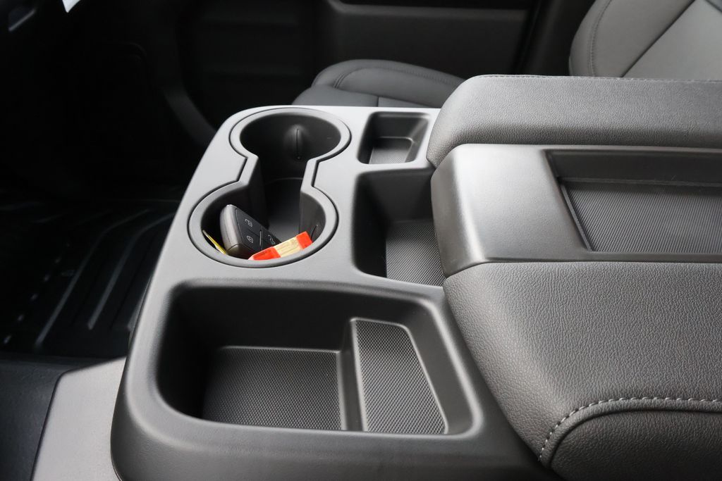 Thumbnail: 2026 Chevrolet Silverado 2500 - 32