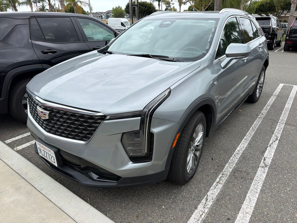 Argent Silver Metallic 2024 Cadillac XT4 SUV / Crossover Four-Wheel Drive 9-Speed Automatic