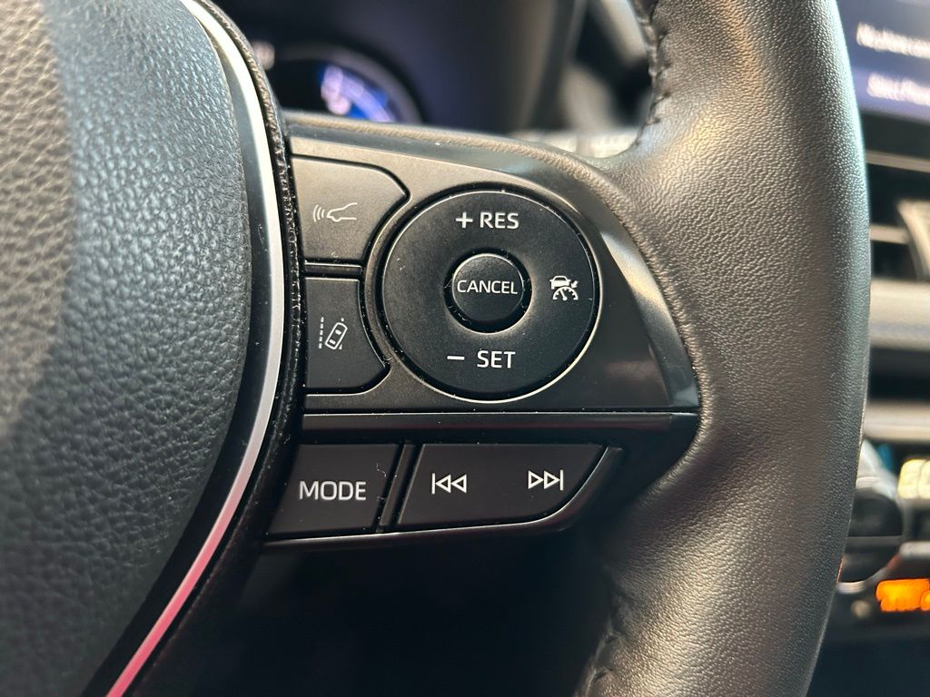 Thumbnail: 2021 Toyota RAV4 - 19