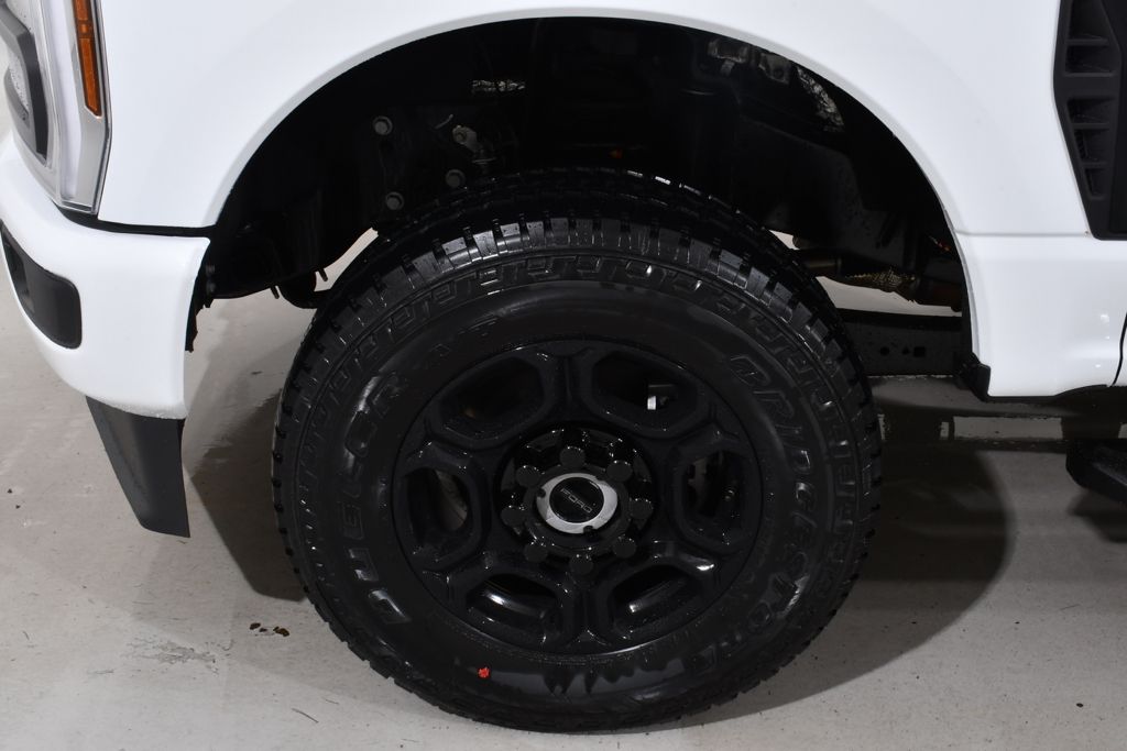 New 2026 White Ford XL image 23