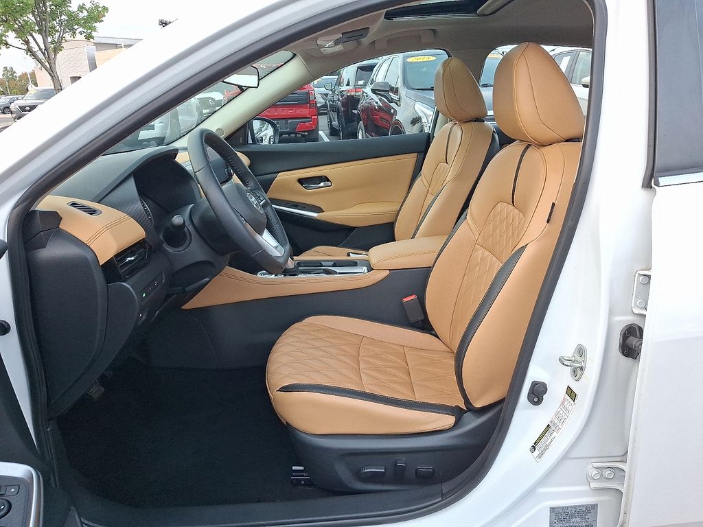 Thumbnail: 2020 Nissan Sentra - 14