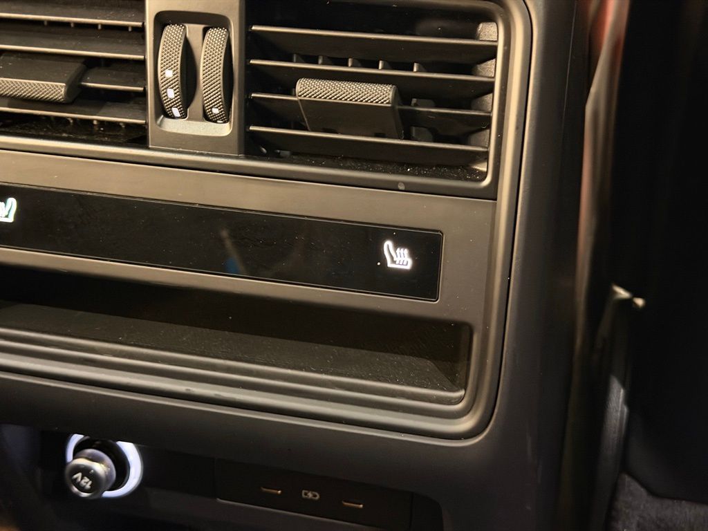 Thumbnail: 2025 Porsche  - 31