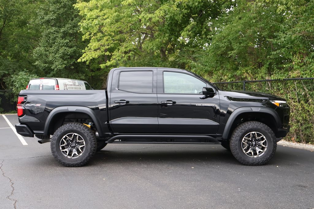 Thumbnail: 2026 Chevrolet Colorado - 11