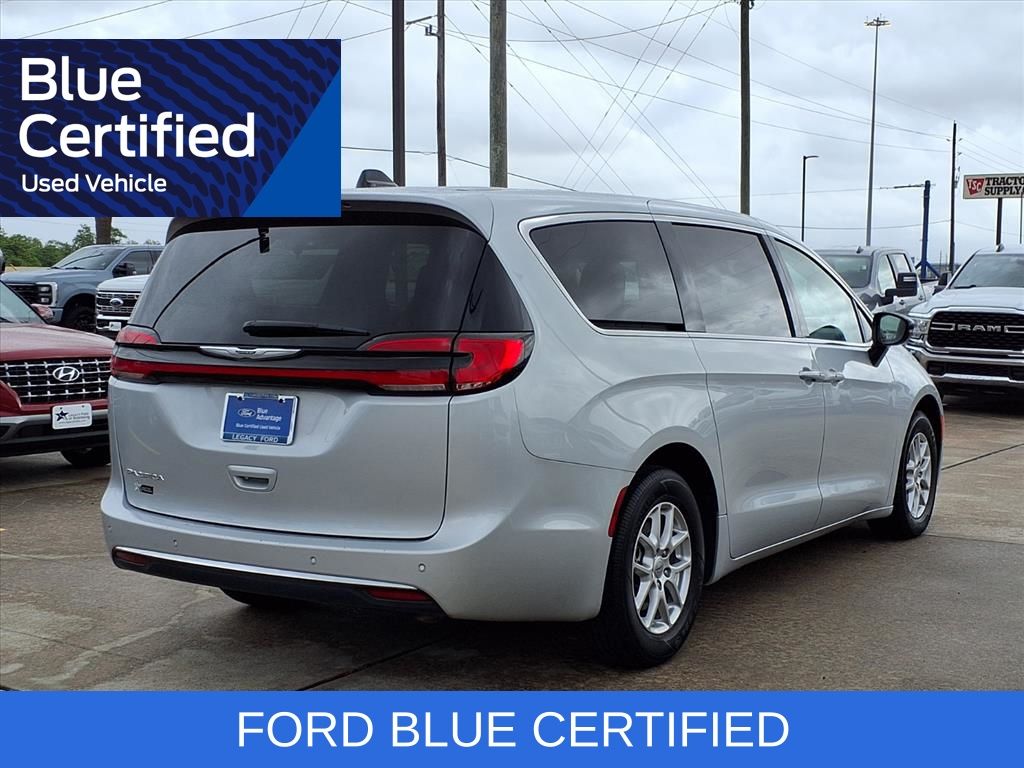 2024 Chrysler Pacifica Touring L - 1