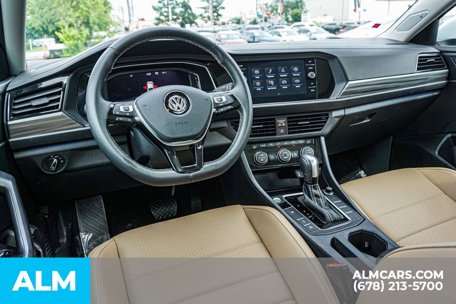 Used 2021 White Volkswagen SEL image 27