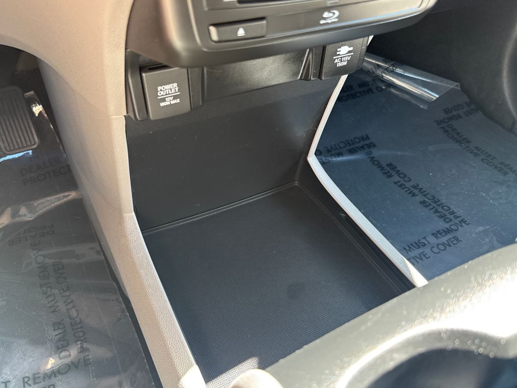Used 2018 Gray Honda Elite image 31