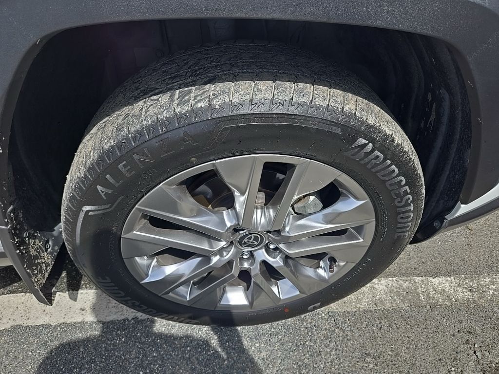 Thumbnail: 2023 Toyota RAV4 - 10