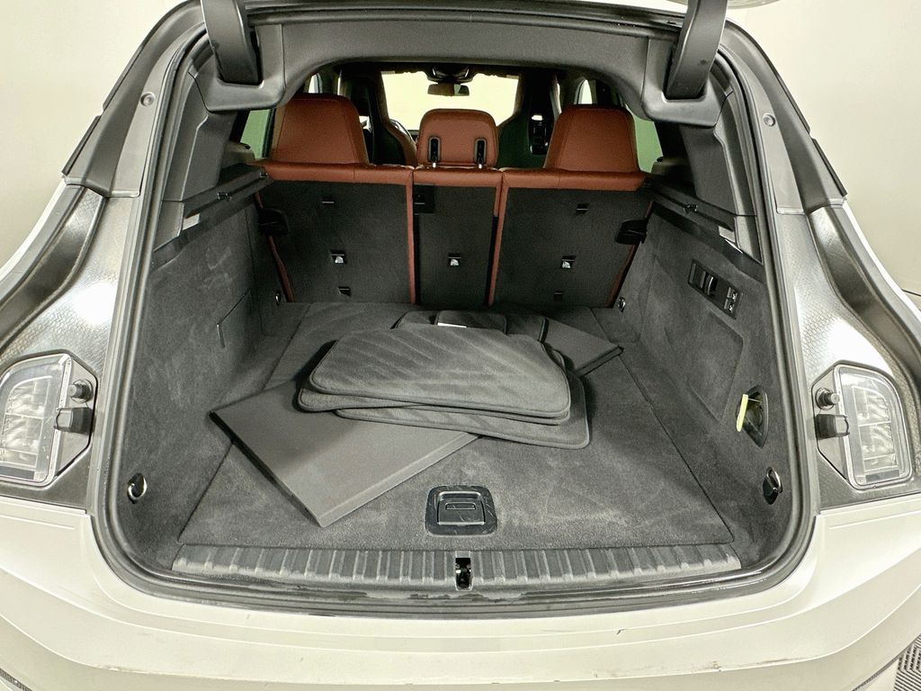 Thumbnail: 2024 BMW iX - 26