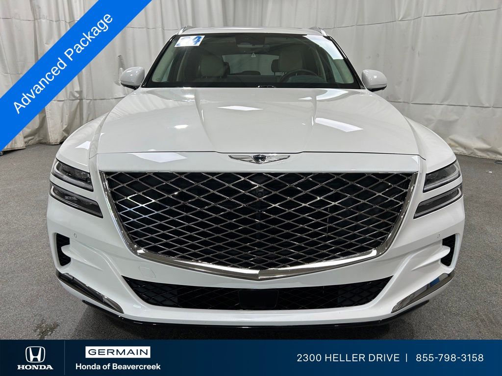Used 2024 White Genesis 3.5T Prestige image 3