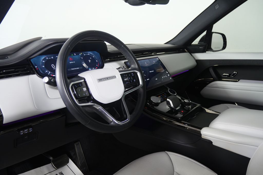 Thumbnail: 2023 Land Rover Range Rover Sport - 14
