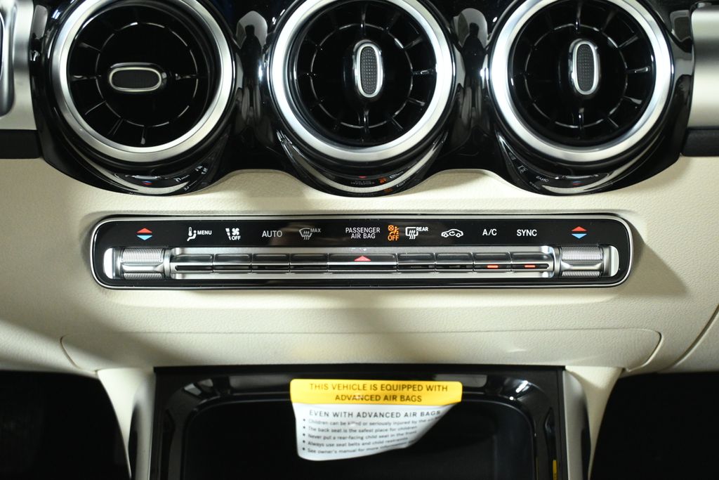 2025 Mercedes-Benz GLB 250 19