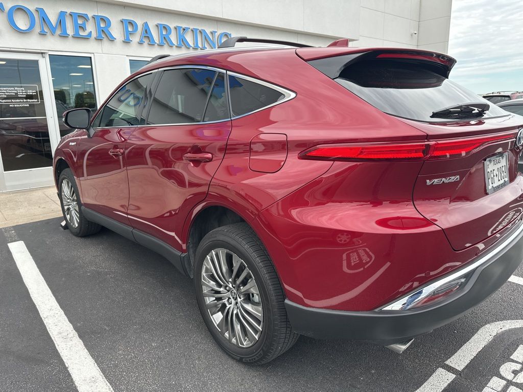 Thumbnail: 2021 Toyota Venza - 6