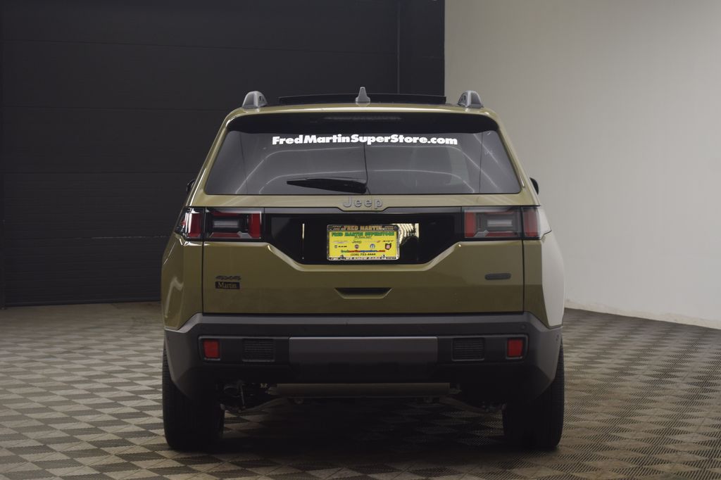 new 2026 Jeep Cherokee car, priced at $40,104