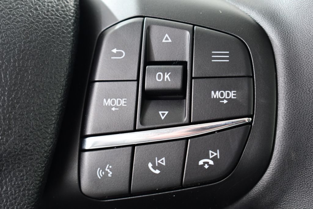 New 2026 Black Ford XLT Hybrid image 31