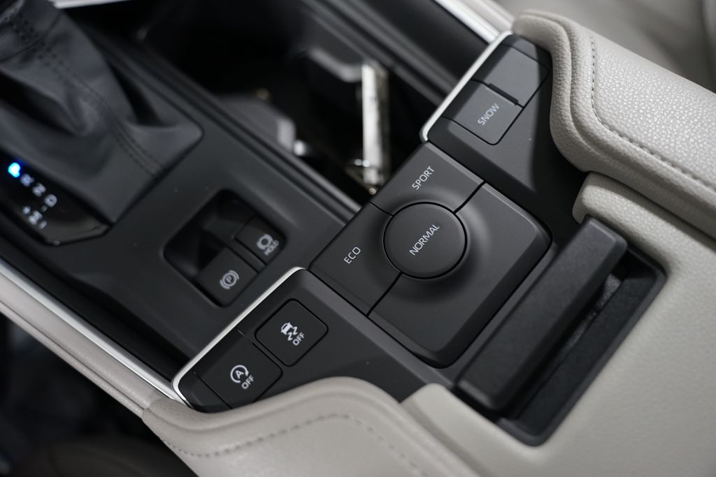 2025 Toyota Grand Highlander XLE 23