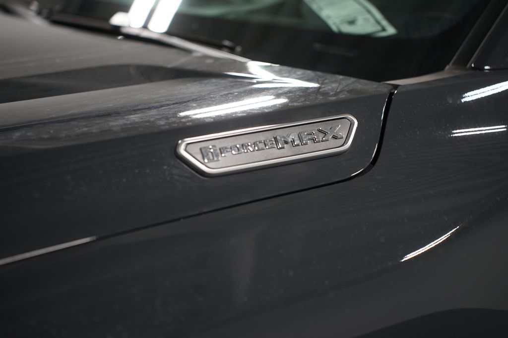 2025 Toyota Tacoma Limited 6